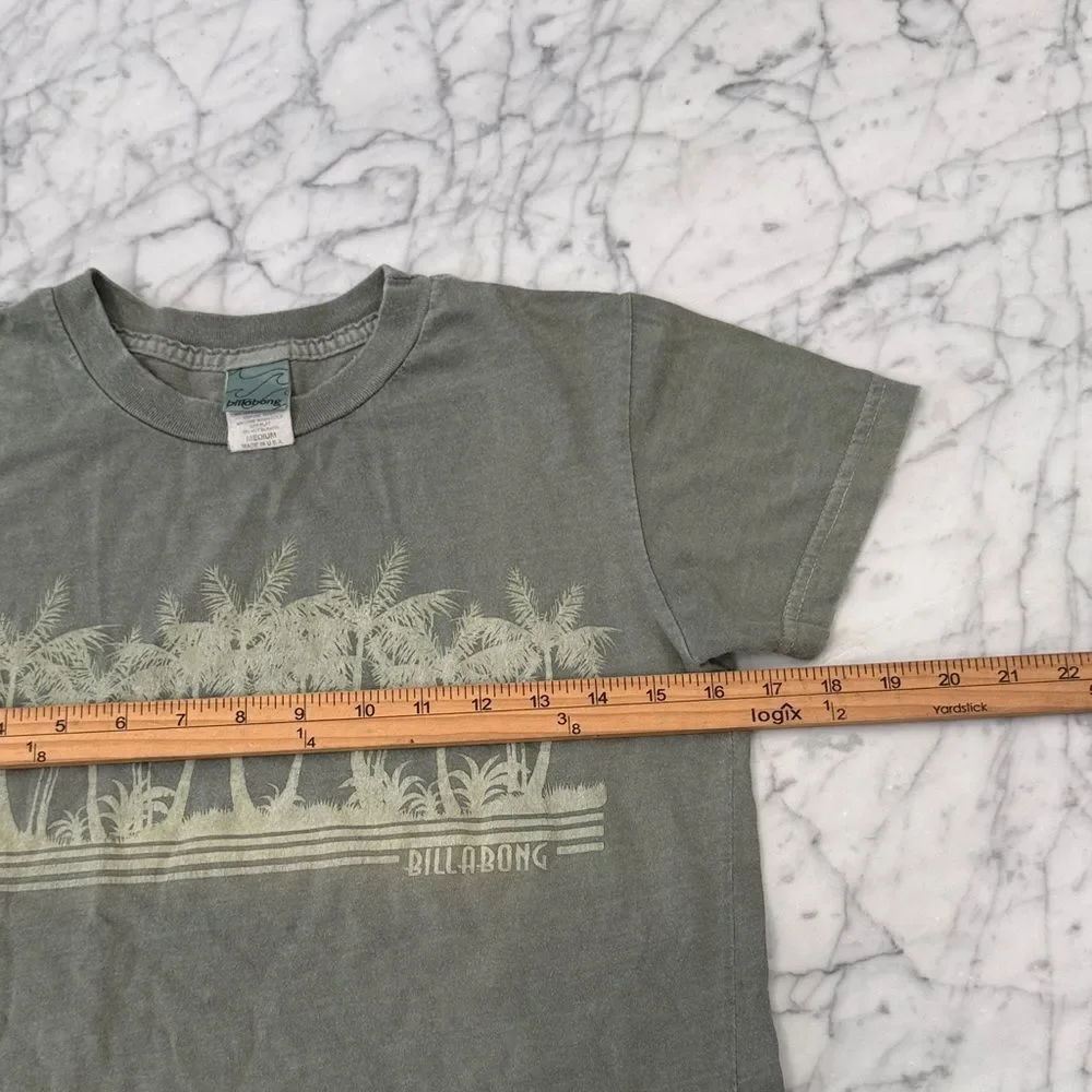 Vintage Billabong made in USA Kids Palm Tree Graphic Tee Green Youth M